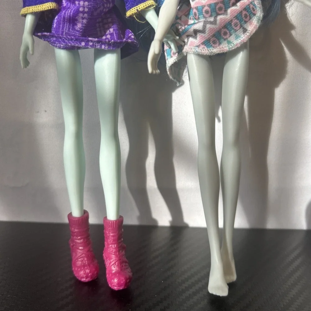 Mattel set girl